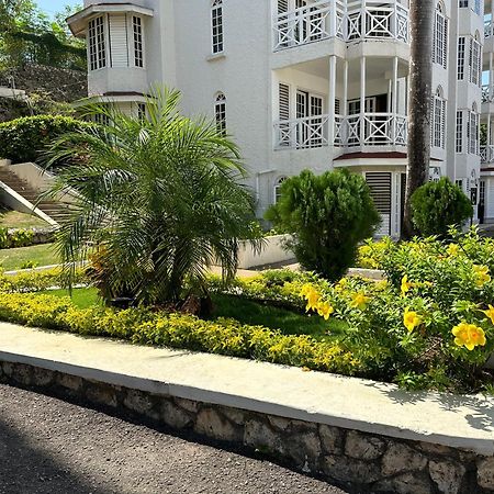 Falcon Islandview - Airport Pickup Available - 24Security Teluk Montego Bagian luar foto